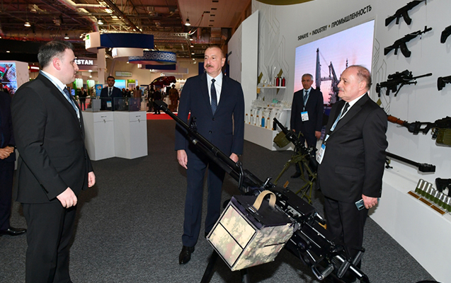 AZƏRBAYCAN YENİ "AH-12.7" İRİ  ÇAPLI PULEMYOTUNU SƏRGİDƏ NÜMAYİŞ ETDİRDİ - VİDEO