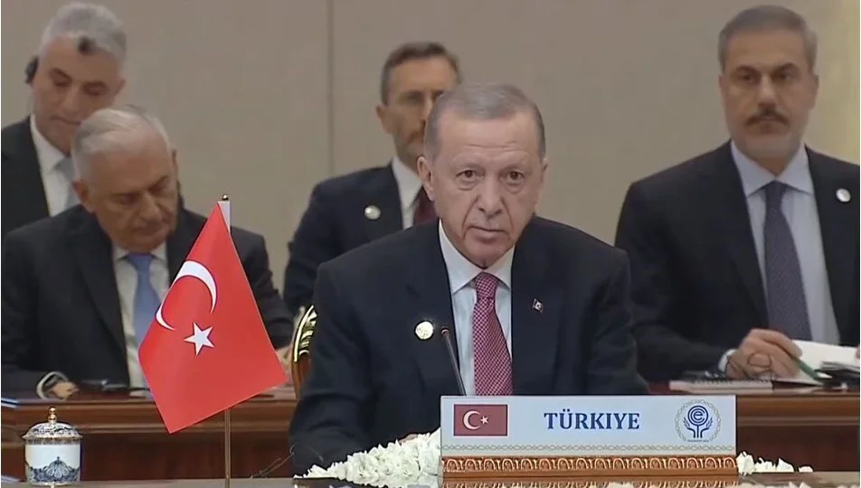 RƏCƏB TAYYİP ƏRDOĞAN AZƏRBAYCANI NAXÇIVANLA BİRLƏŞDİRƏCƏK ƏSAS QURU YOLUNUN STRATEJİ ƏHƏMİYYƏTİNDƏN DANIŞDI - VİDEO